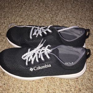 Women’s Columbia tennis shoes
